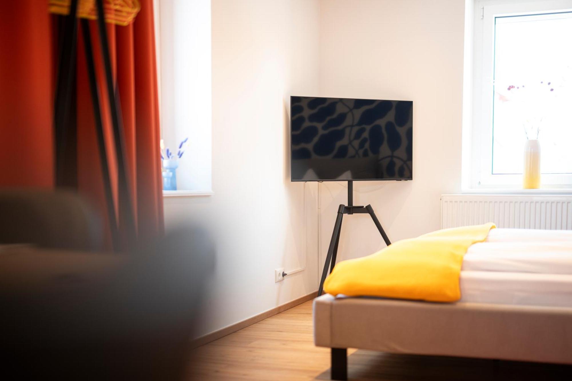 Bunter Hund Apartments - Zentrales Apartment, Parkplatz, Wintergarten, Kinderzimmer Rothenburg ob der Tauber Dış mekan fotoğraf