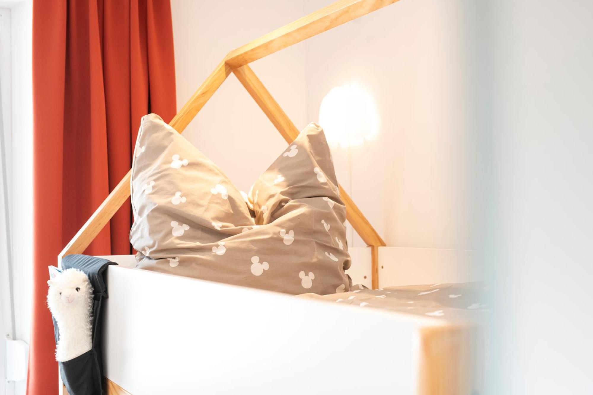 Bunter Hund Apartments - Zentrales Apartment, Parkplatz, Wintergarten, Kinderzimmer Rothenburg ob der Tauber Dış mekan fotoğraf